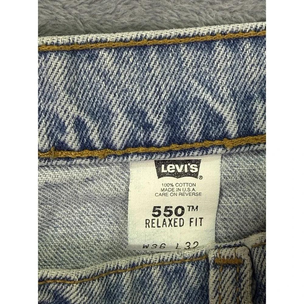 Vintage Levis 550 Jeans Mens 34x32* Blue Tapered Relaxed Made In USA 1997 Flaw**